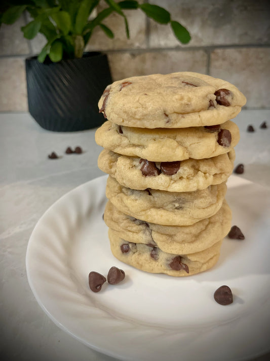 1/2 Dozen Fresh            Chocolate Chip Cookies